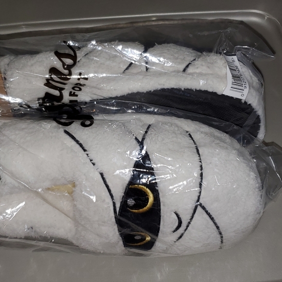 Dearfoams Cozy Comfort Halloween Unisex Mummy Closed Back Slippers, Size Small - Picture 3 of 3